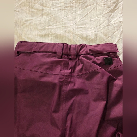 Women's Purple Ripzone snowpants - Picture 6 of 6